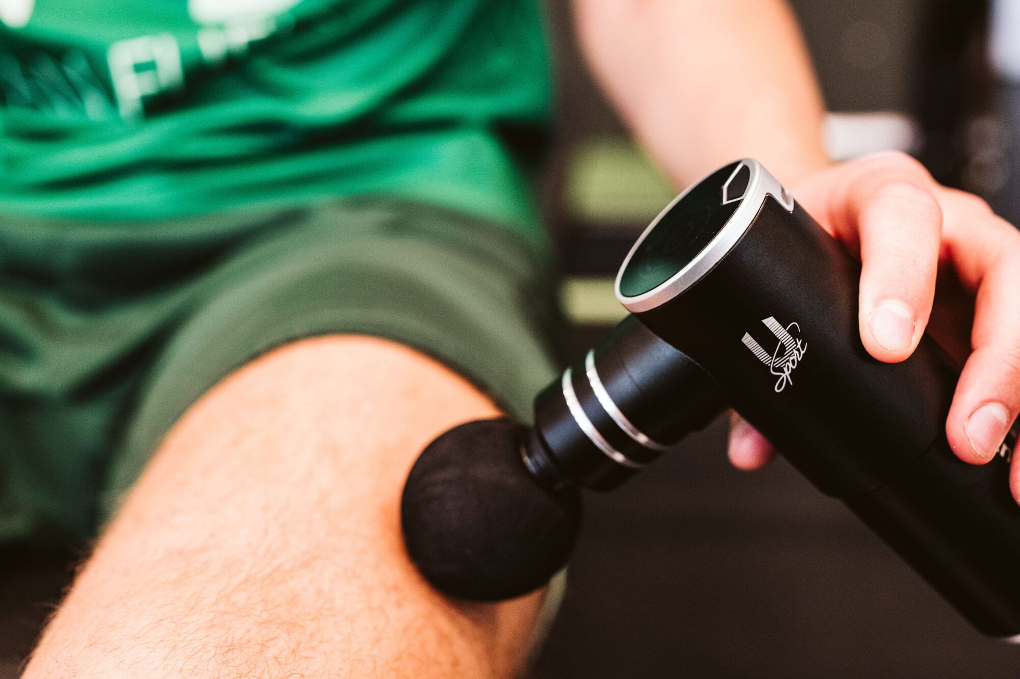 Fittner Touch & Go U Sport FC Groningen Massage Gun Bovenbeen