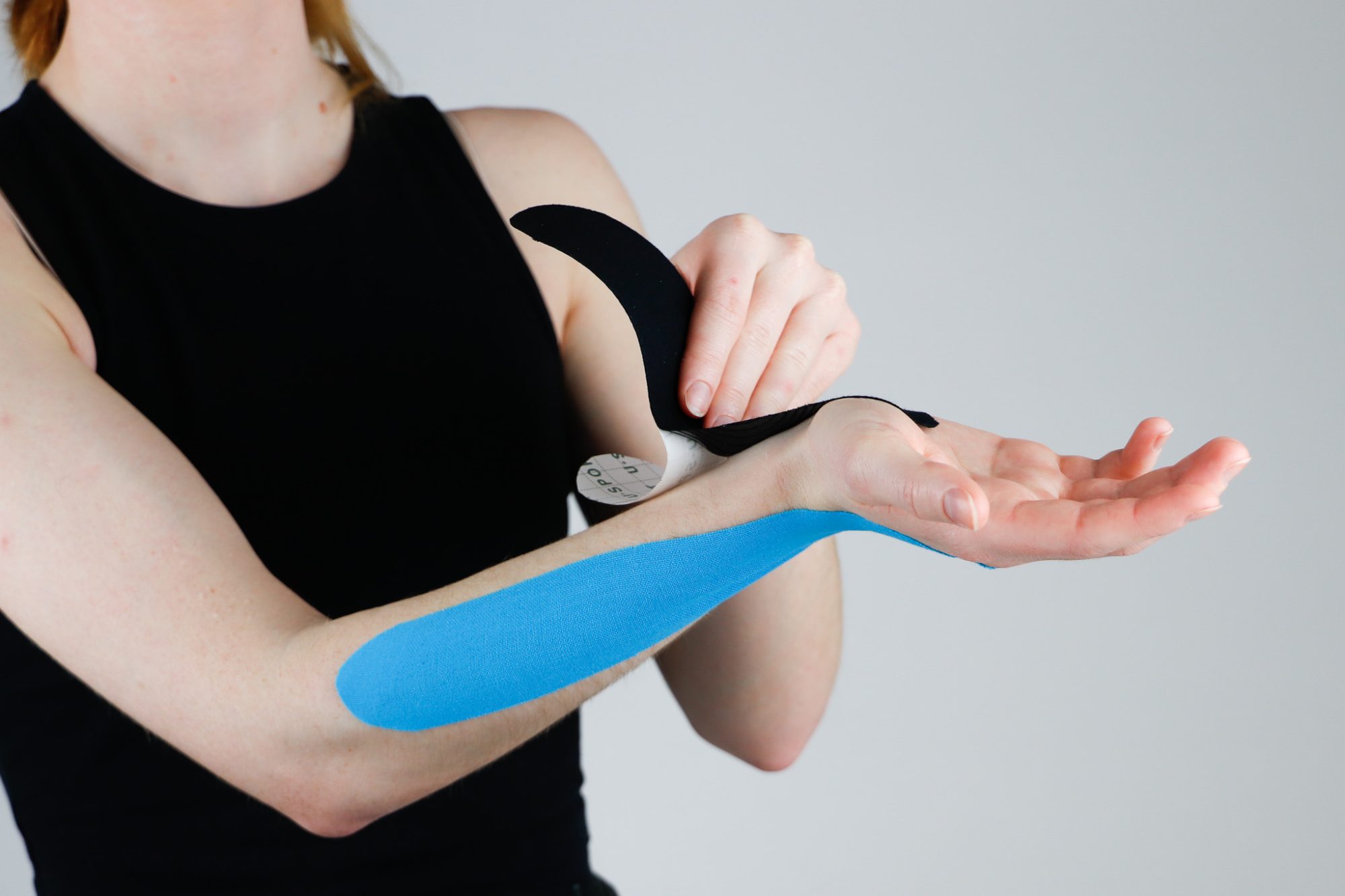 Pols tapen met kinesiotape stap 3