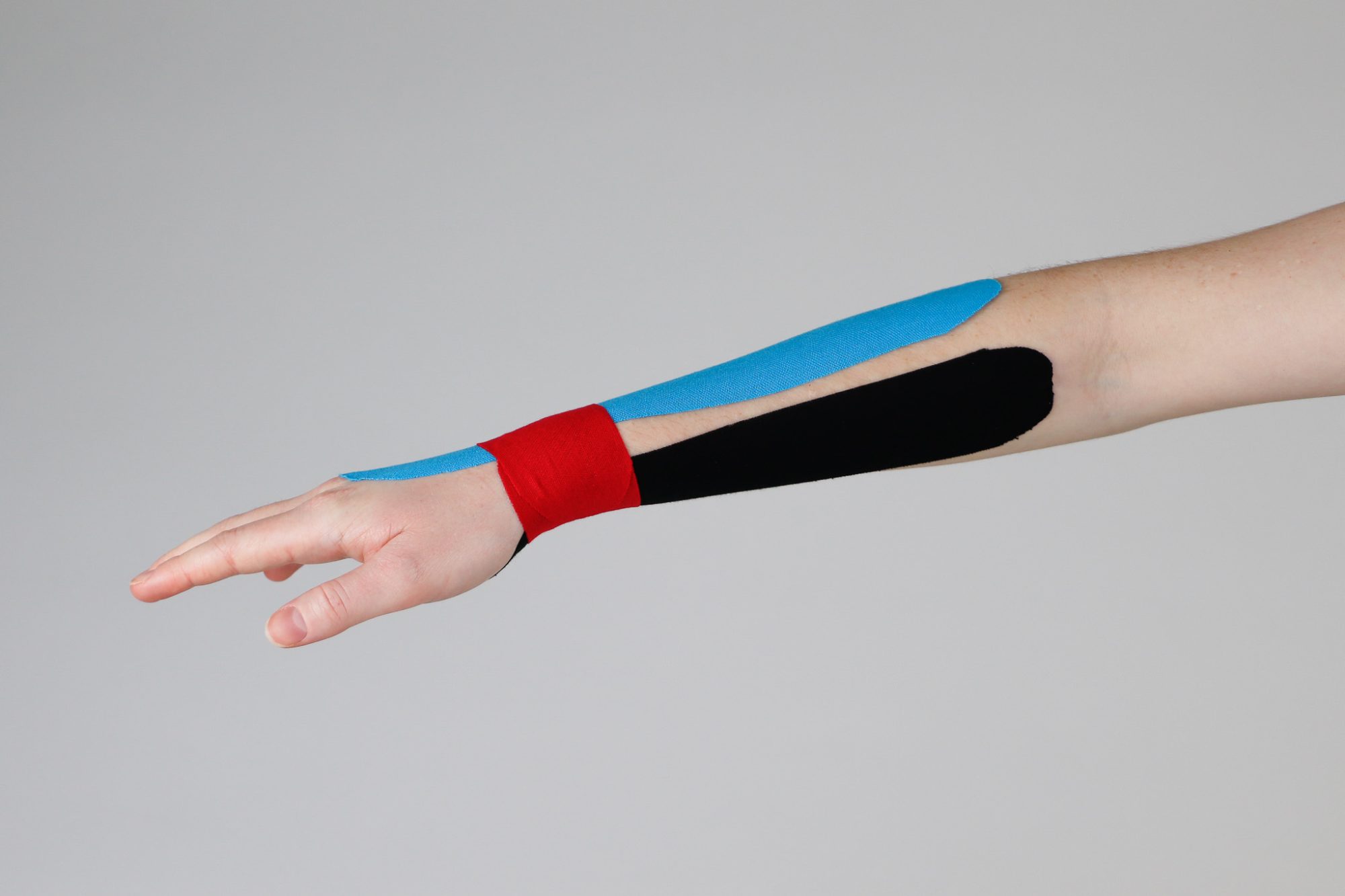 Pols tapen met kinesiotape eindresultaat