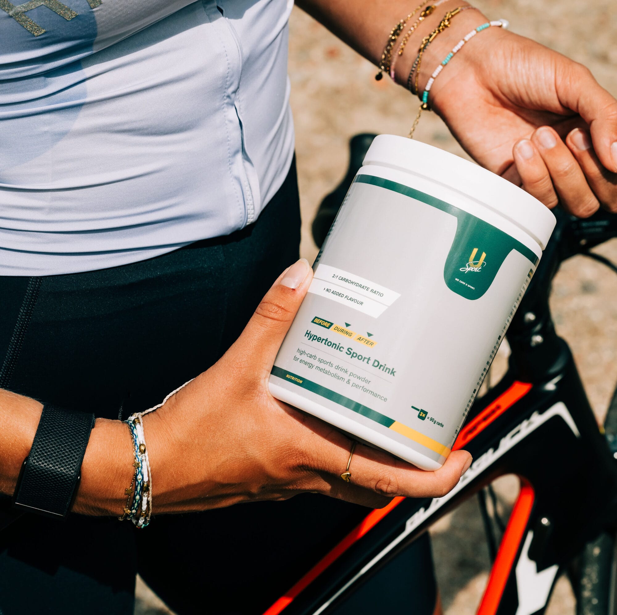 Hypertone Sportdrank Hypertonic Sports Drink Wielrennen In Use Pot Wielrenster