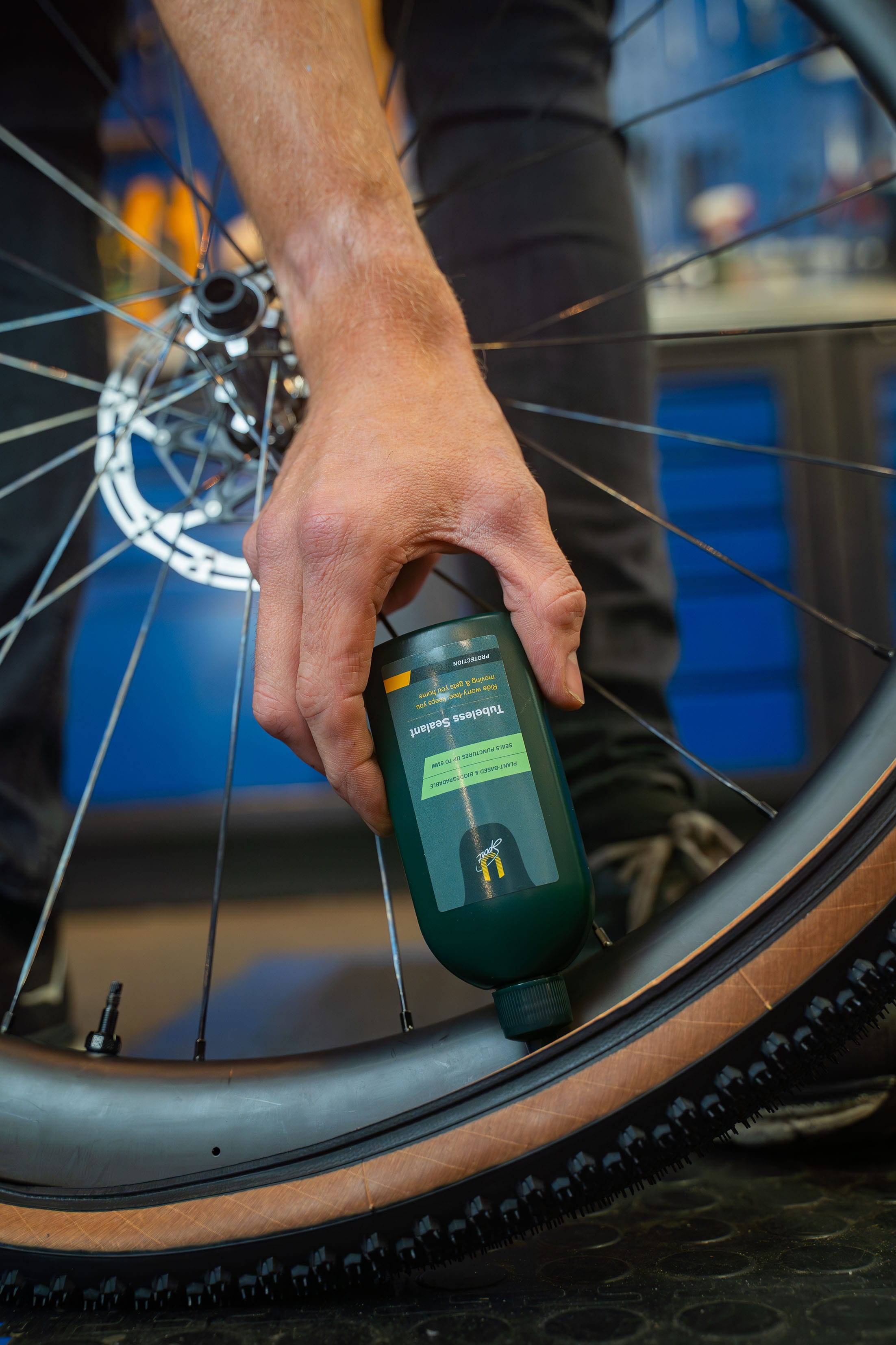Tubeless Sealant Aanbrengen In Binnenband U Sport