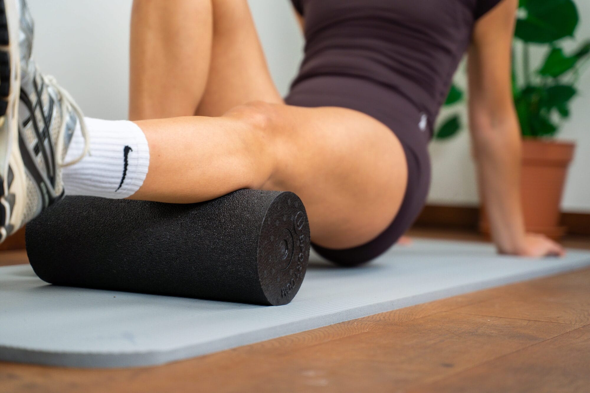 Foam roller voor spiermassage, mobiliteit en herstel, ideaal voor warming-up, cooling-down en het losmaken van spieren na training.