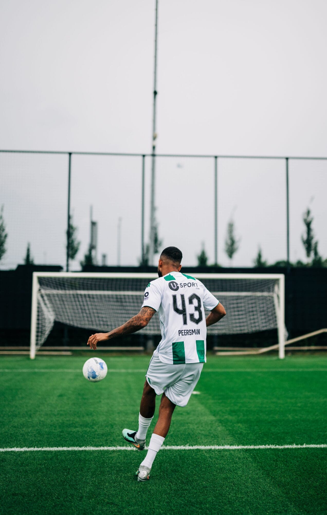 Explosieve voetballer, plyometrische training, sprongkracht verbeteren, plyometrie voor voetballers